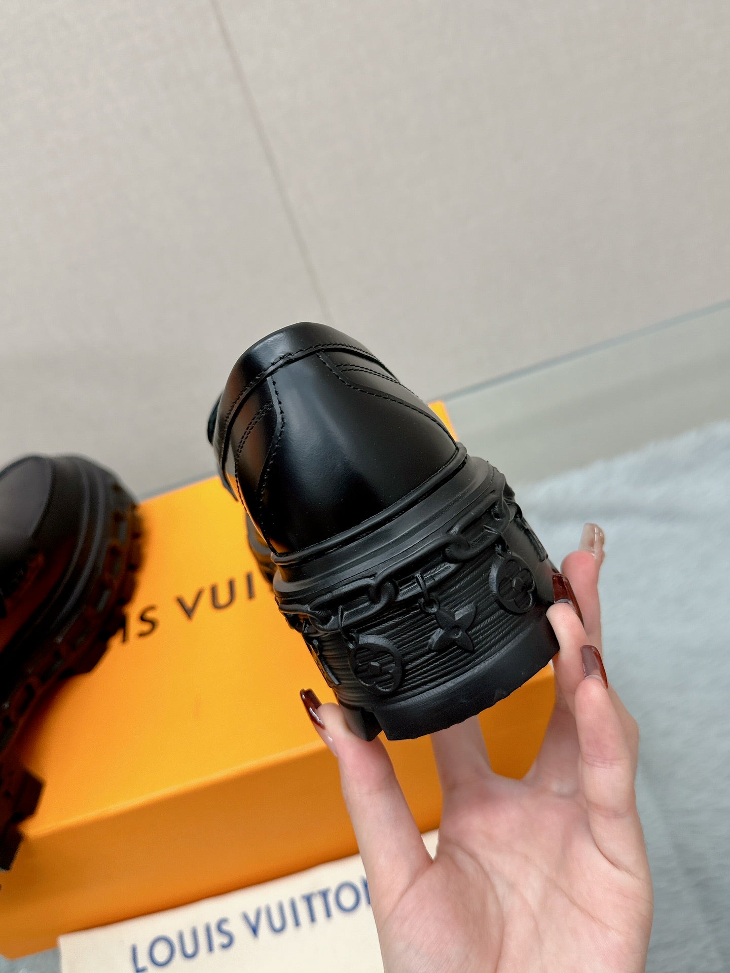 LOU* 25SS chain stripe platform loafers