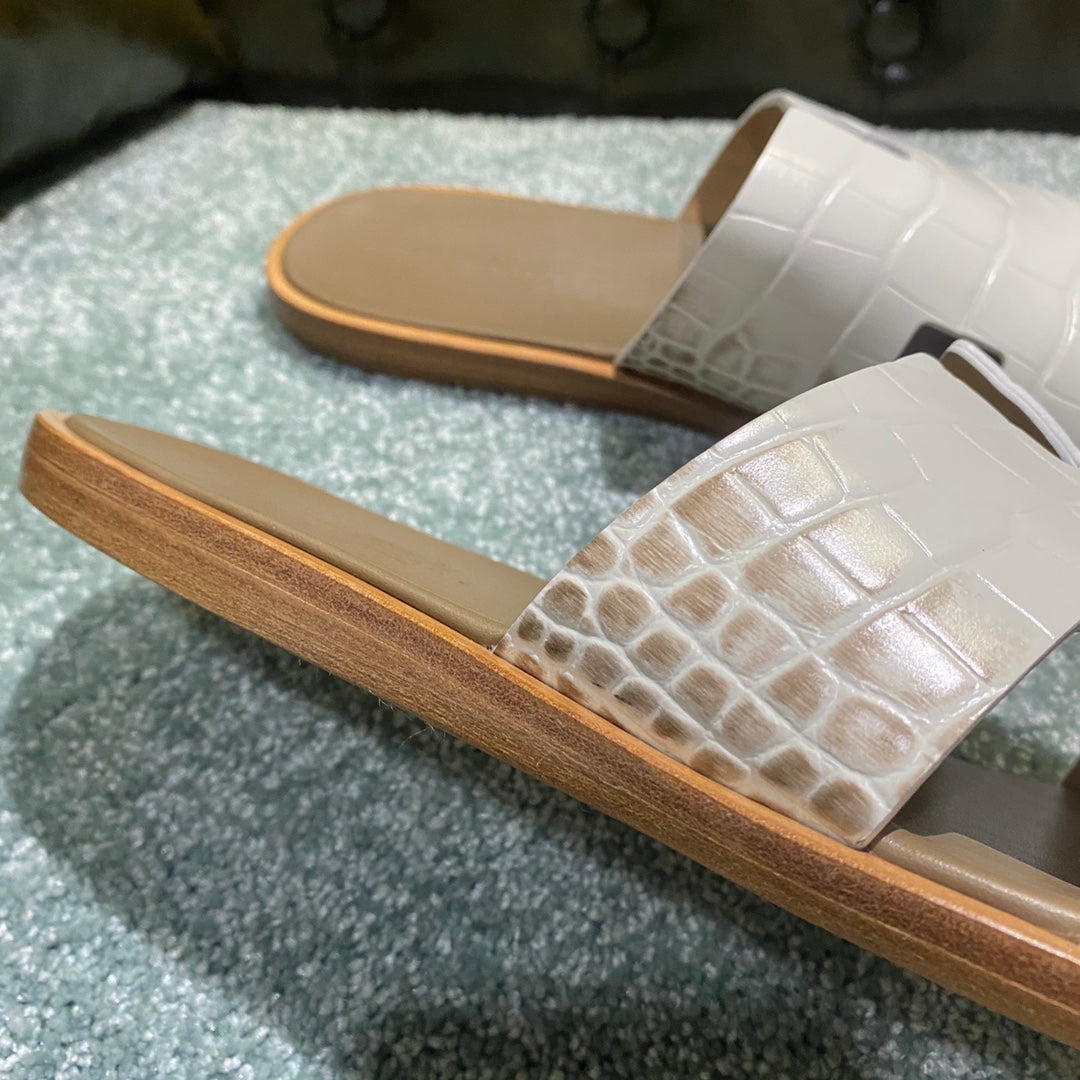 HER* leather slippers