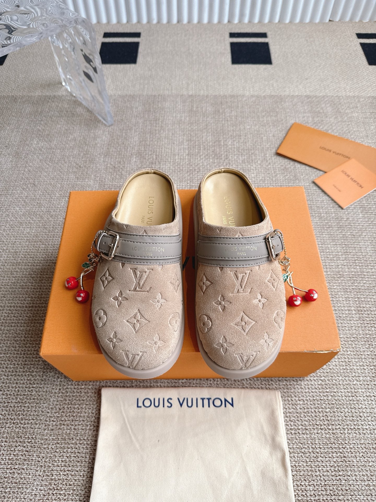 LOU* 25SS Birkenstock closed-toe shoes