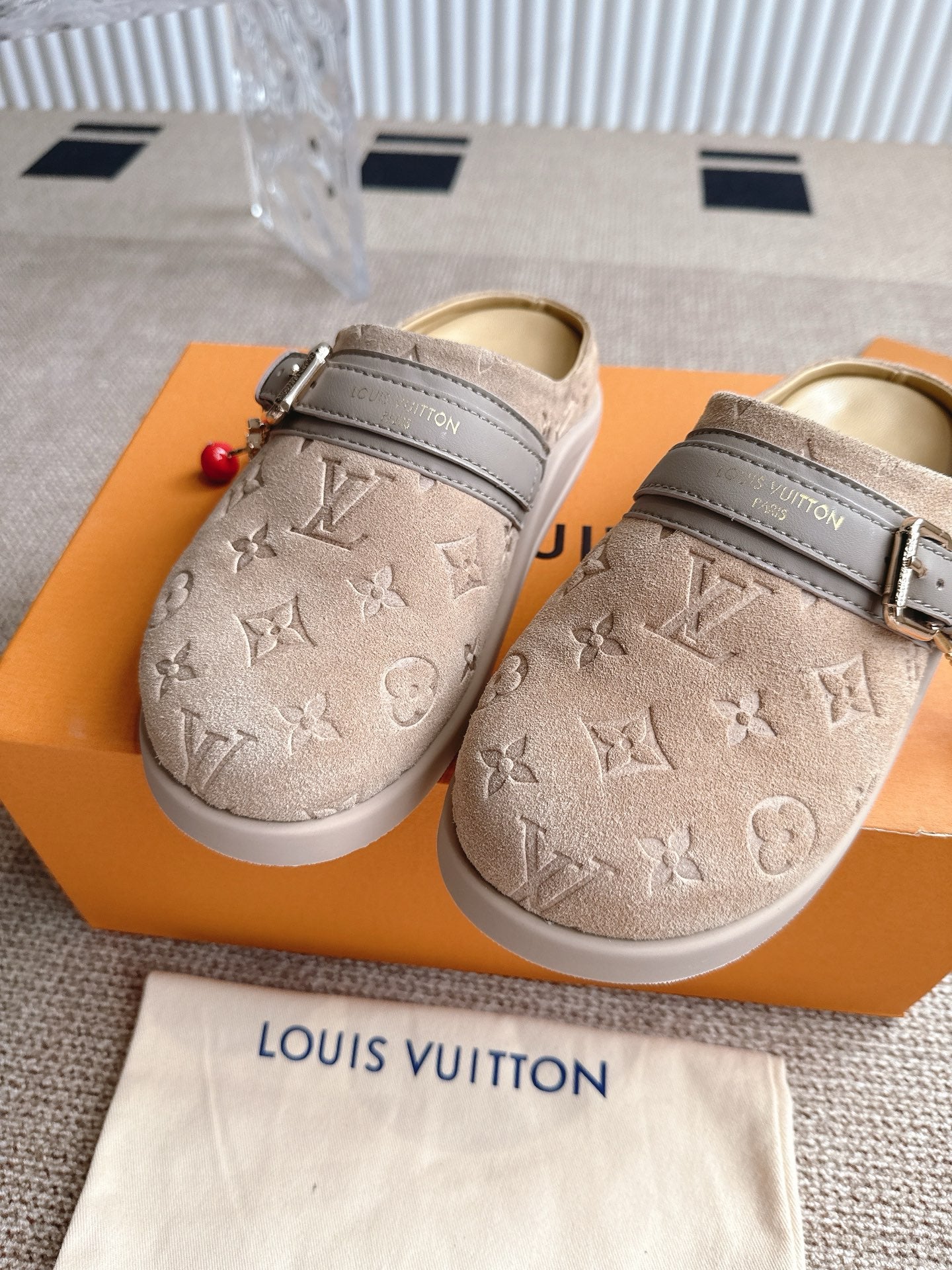 LOU* 25SS Birkenstock closed-toe shoes