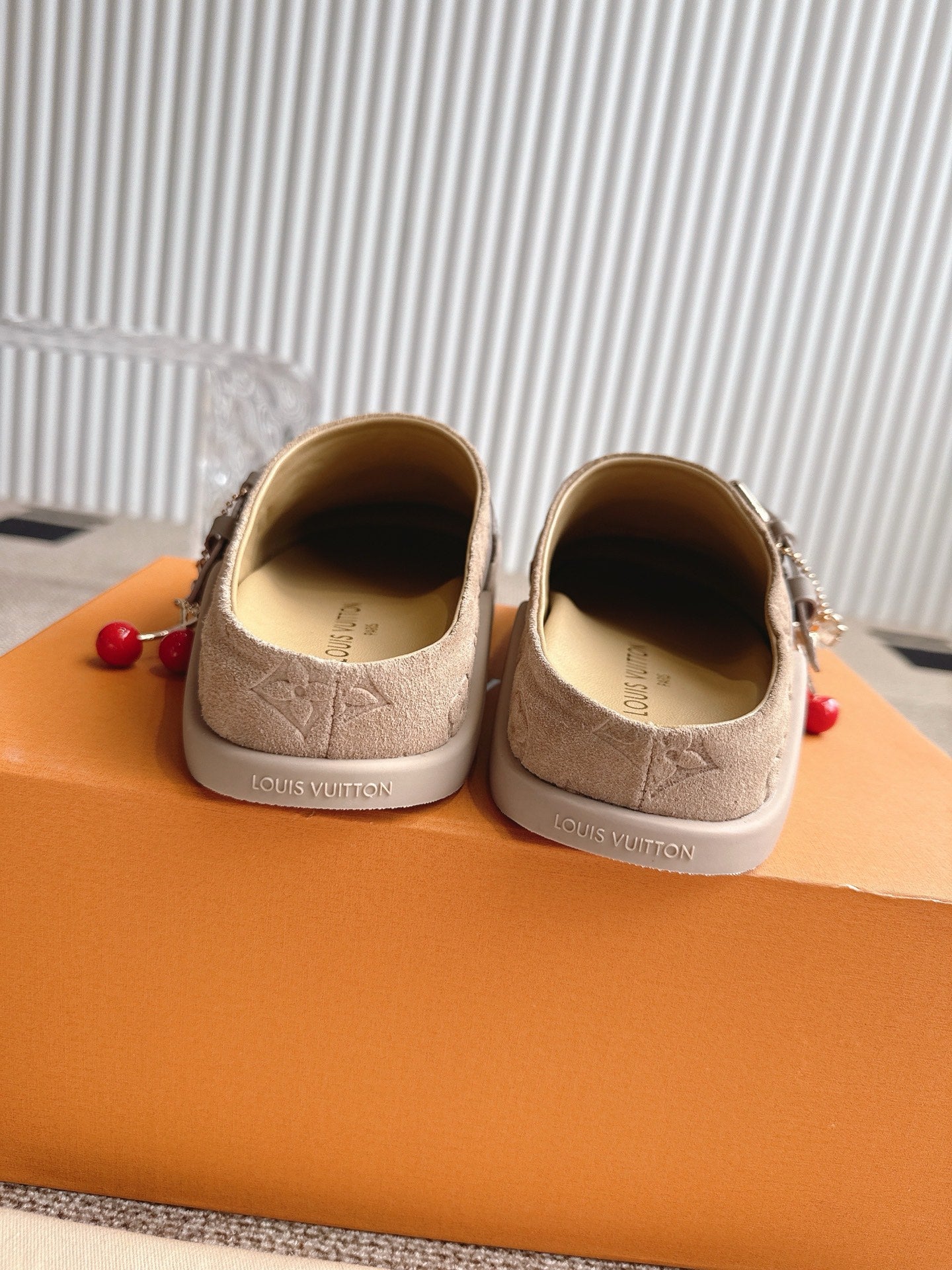 LOU* 25SS Birkenstock closed-toe shoes