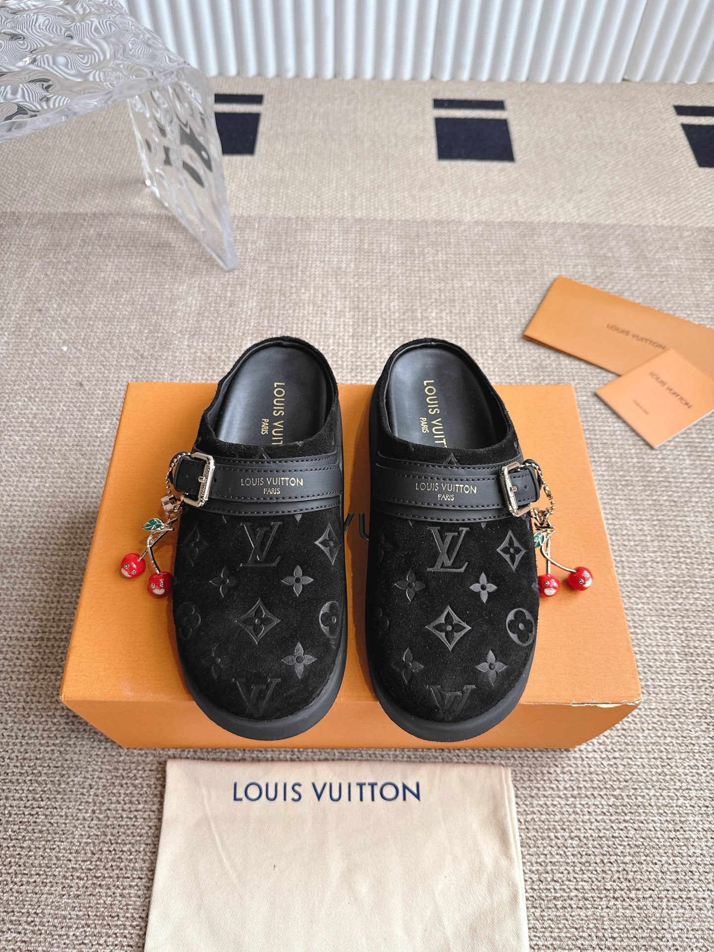 LOU* 25SS Birkenstock closed-toe shoes