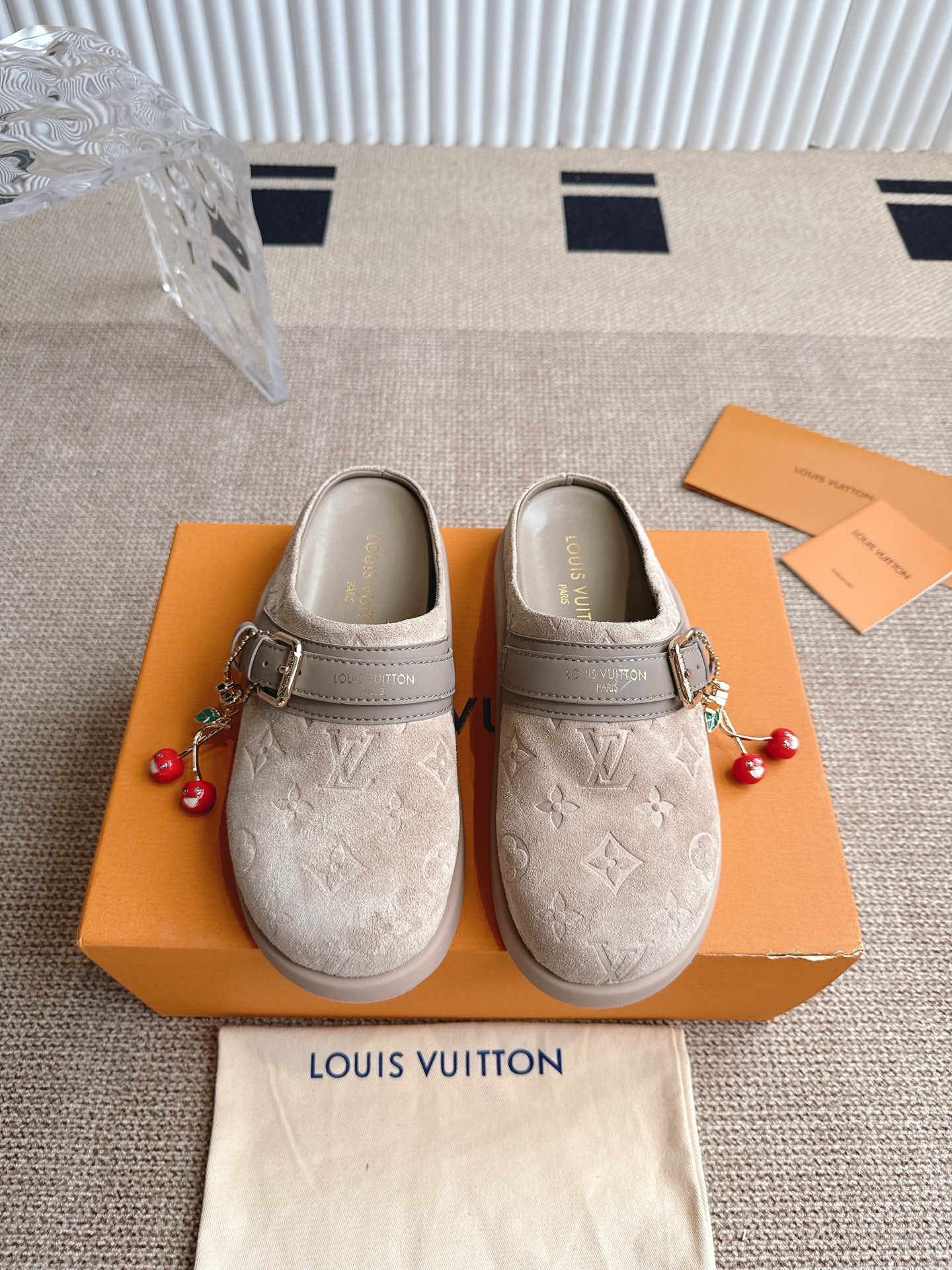 LOU* 25SS Birkenstock closed-toe shoes