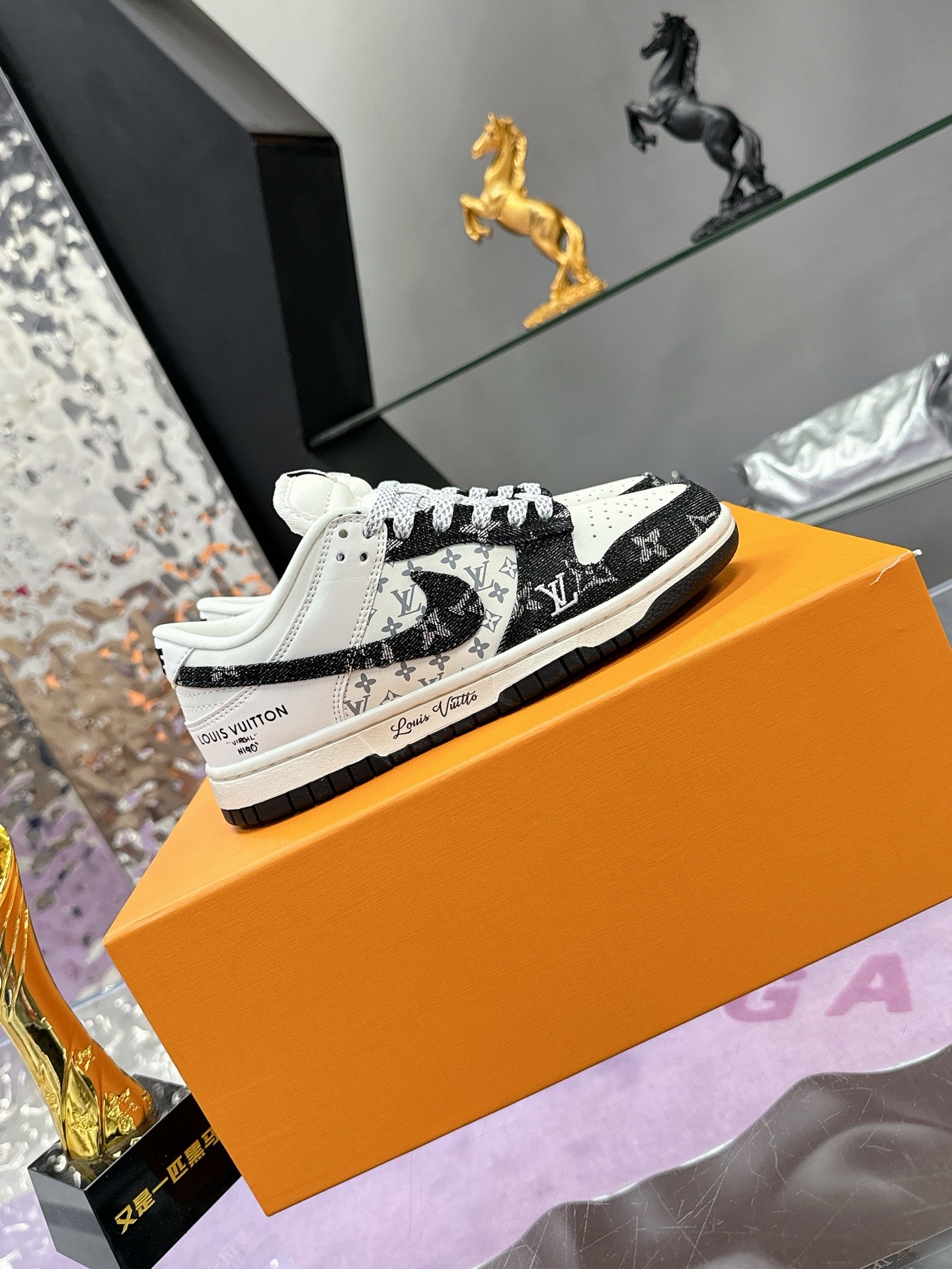 LOU* 25SS Nike Collaboration Sneakers (Unisex)