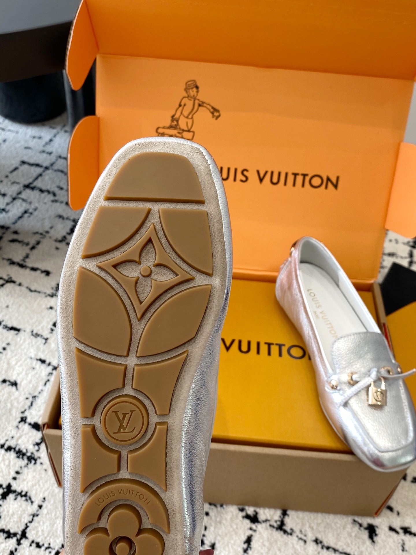 LOU* 25SS flat loafers