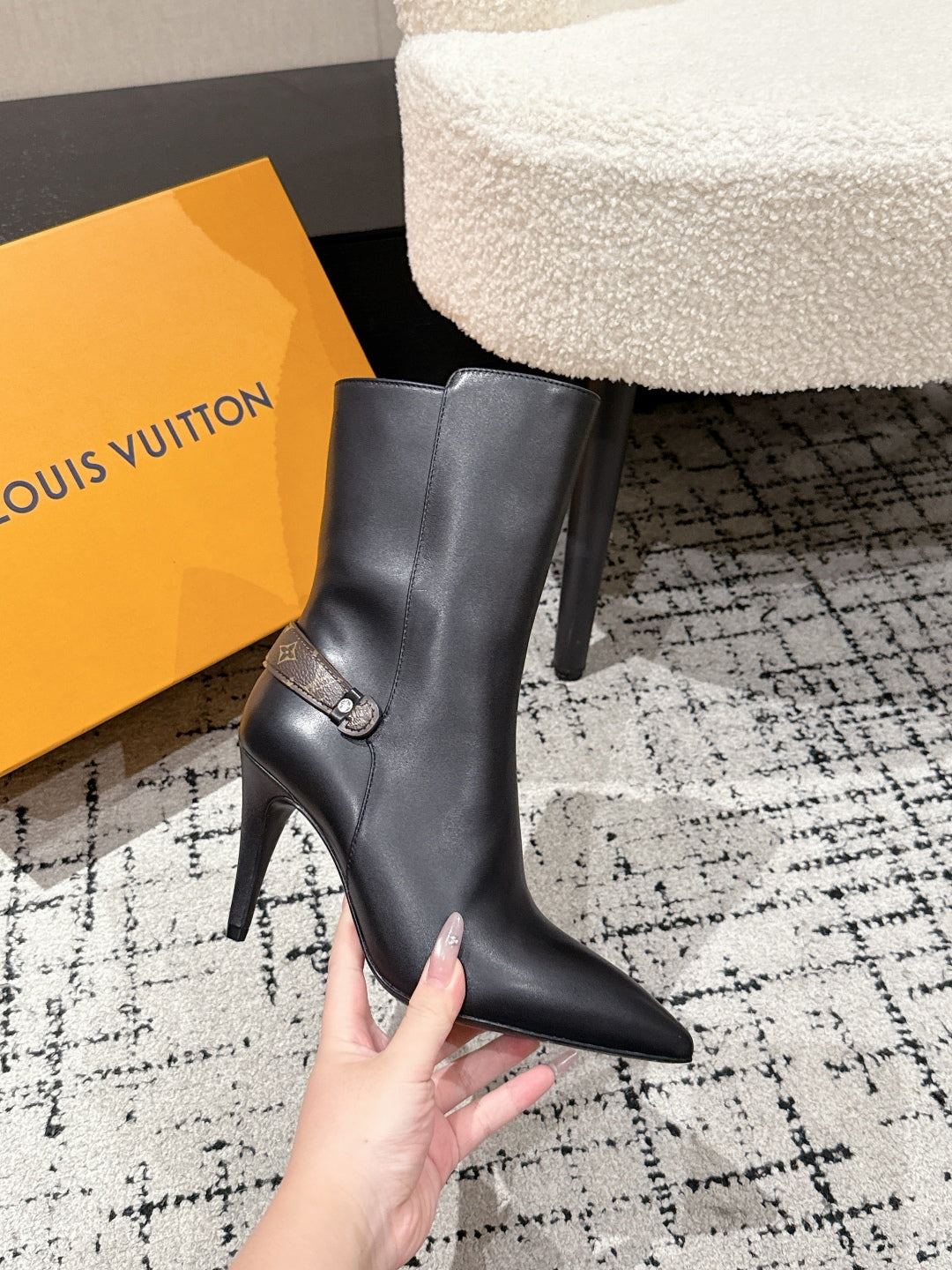 LOU* 25SS LEGACY pointed high-heeled boots