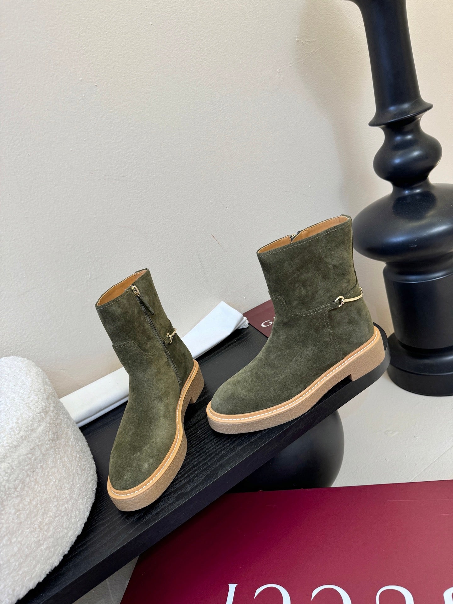 GUC* 25SS mercerized suede ankle boots