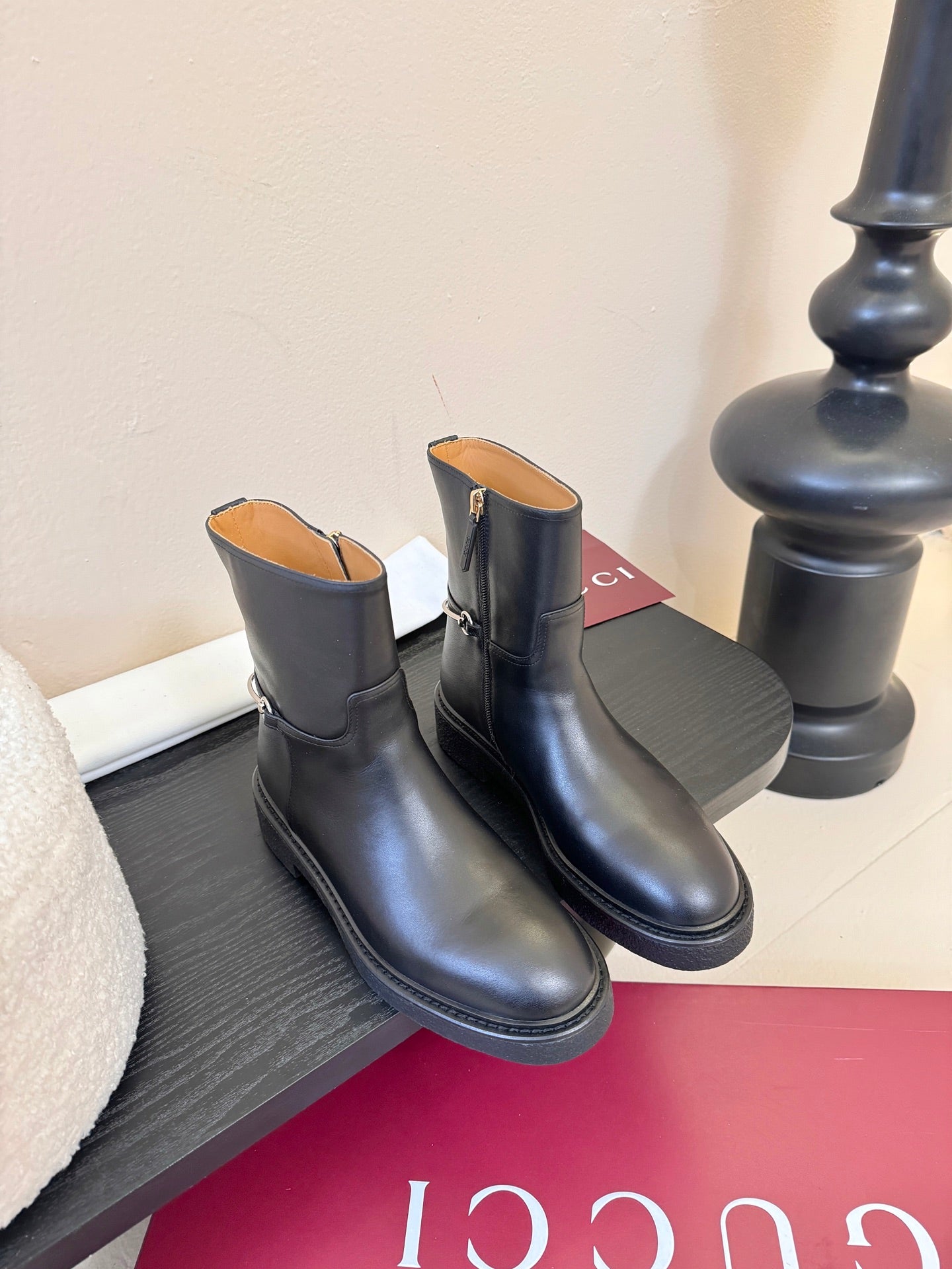 GUC* 25SS mercerized suede ankle boots