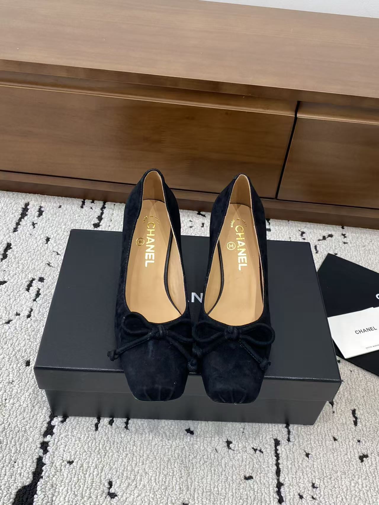 CHAN* 25SS bow tie shoes