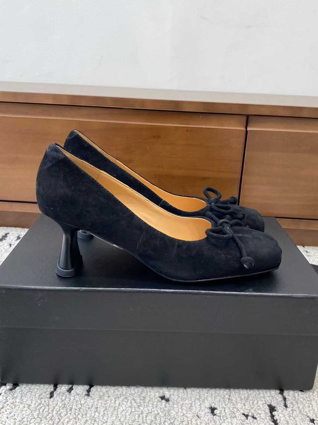 CHAN* 25SS bow tie shoes