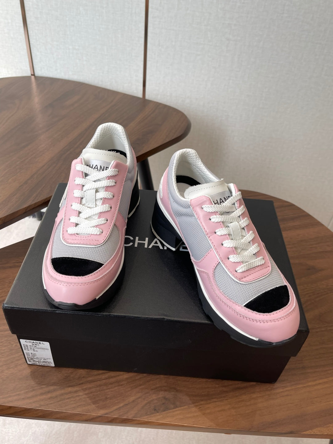 CHAN* 25SS high-heeled sneakers