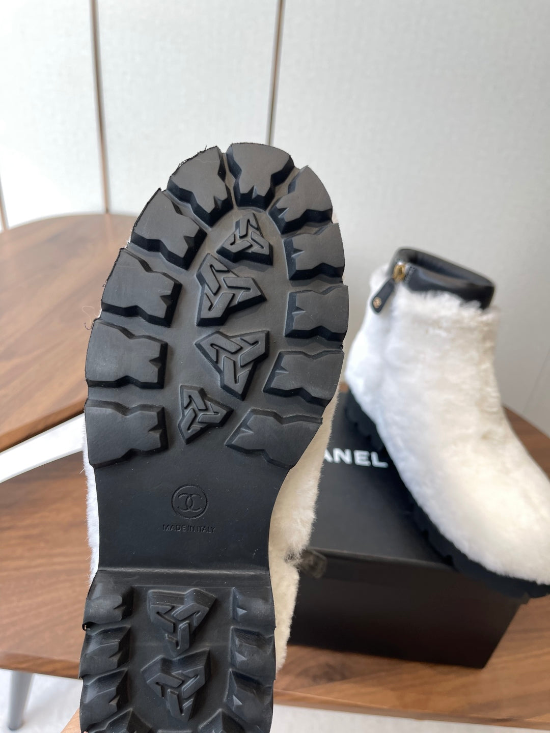 CHAN* 25SS wool zip-up boots