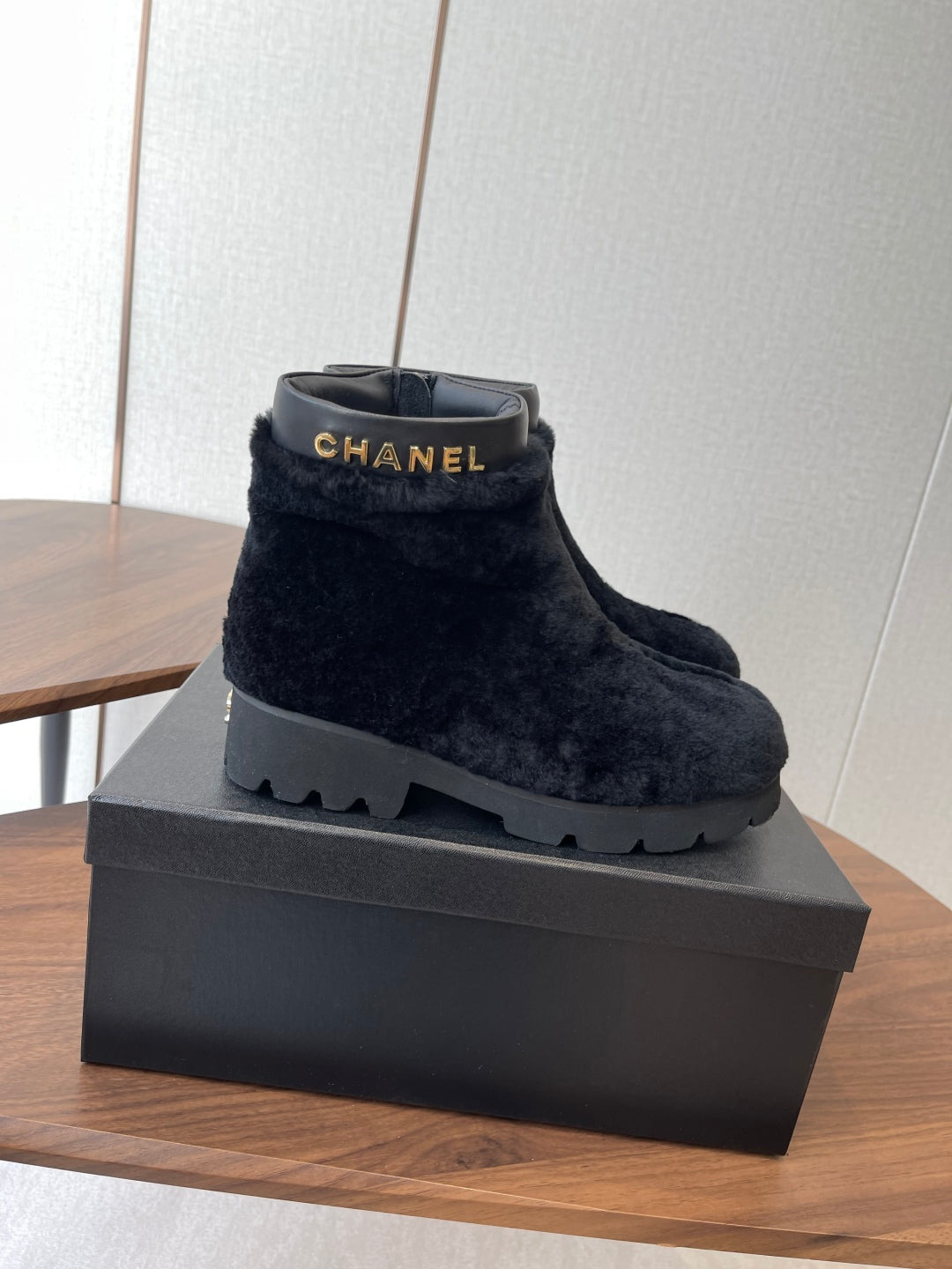 CHAN* 25SS wool zip-up boots