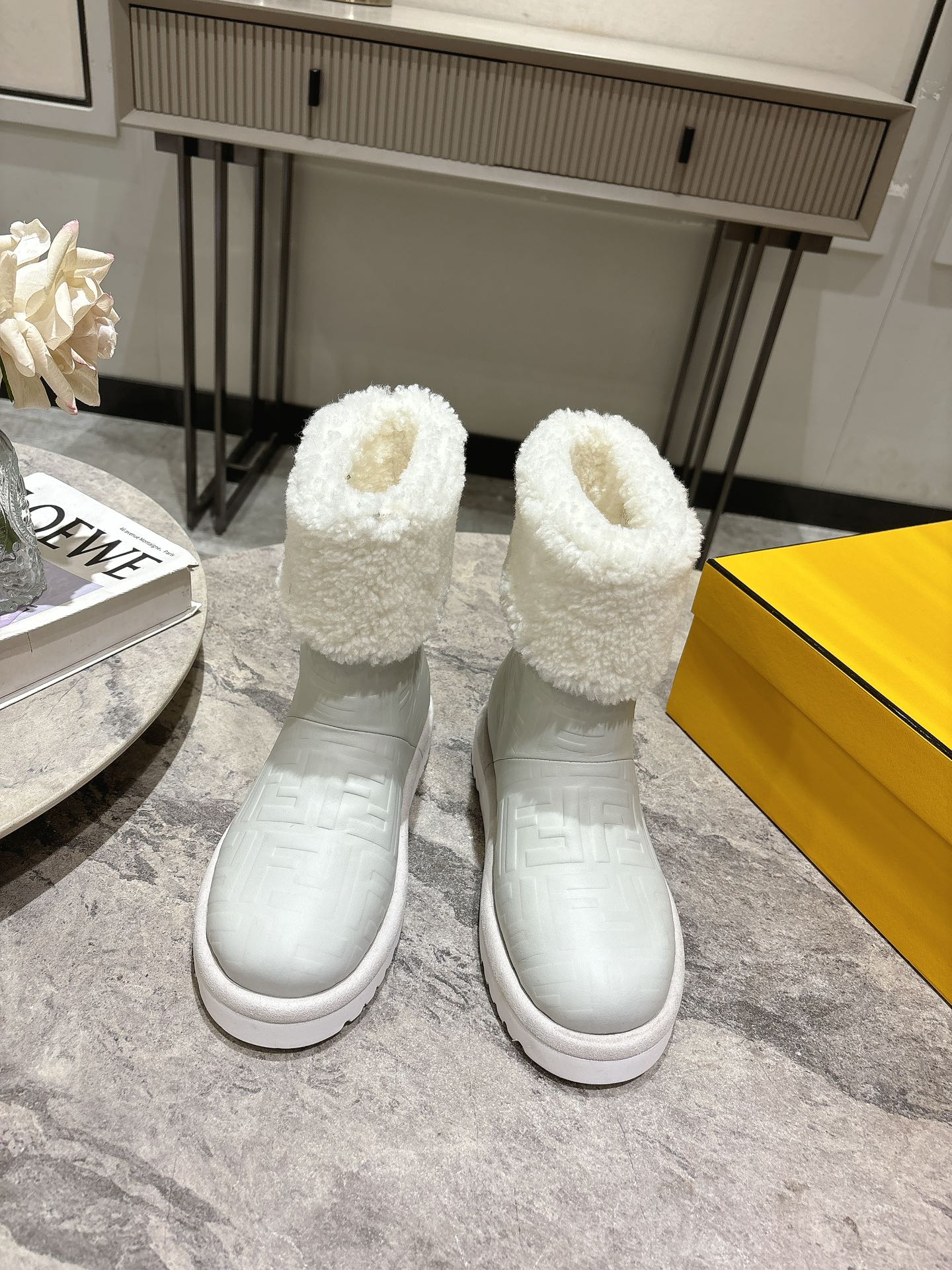 FEN* 25SS snow boots