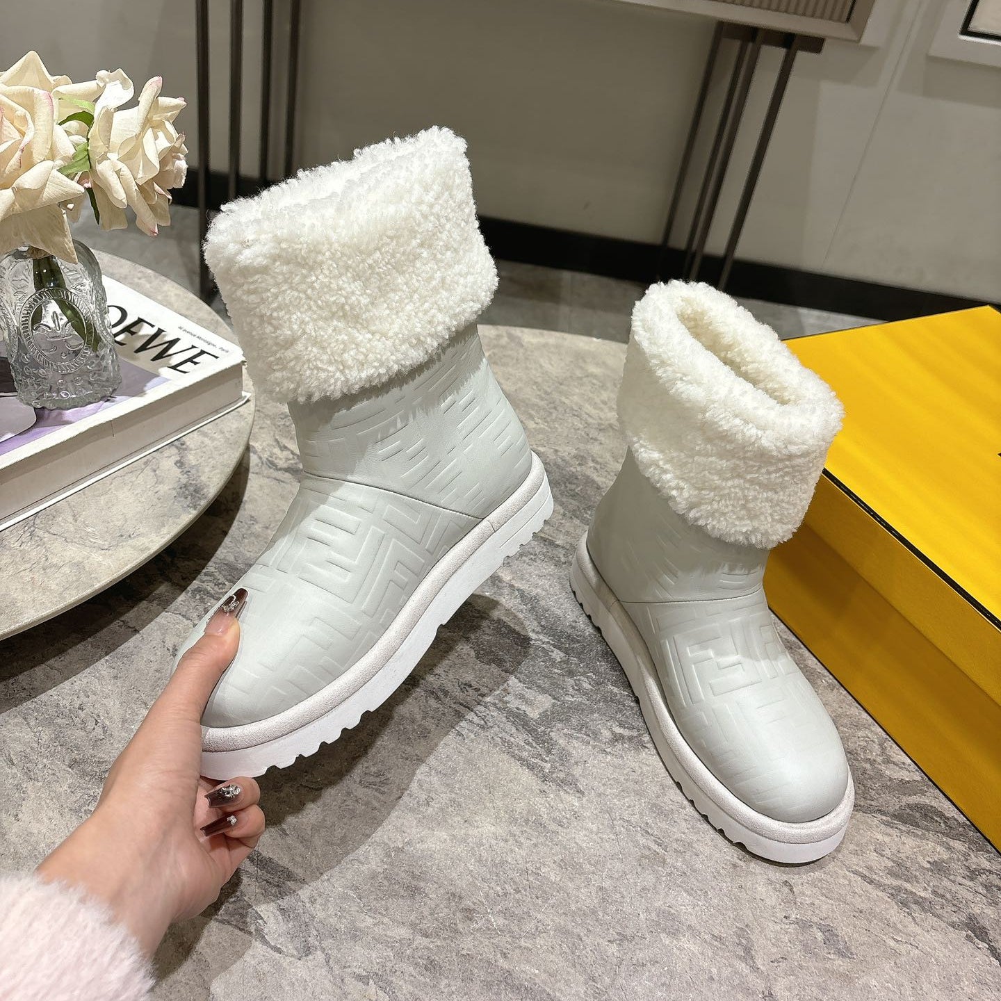FEN* 25SS snow boots