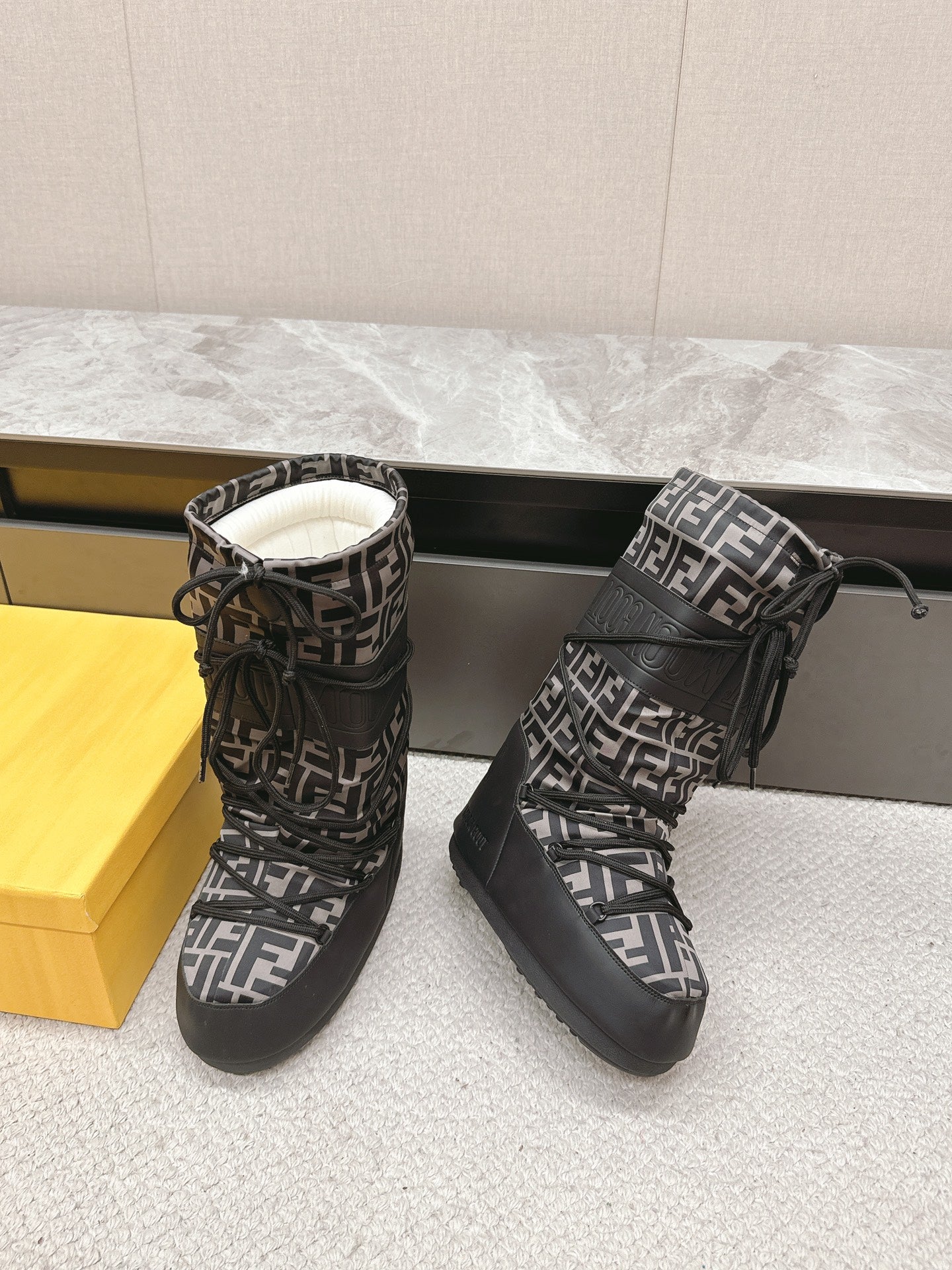 FEN* 25SS Down Ski Boots