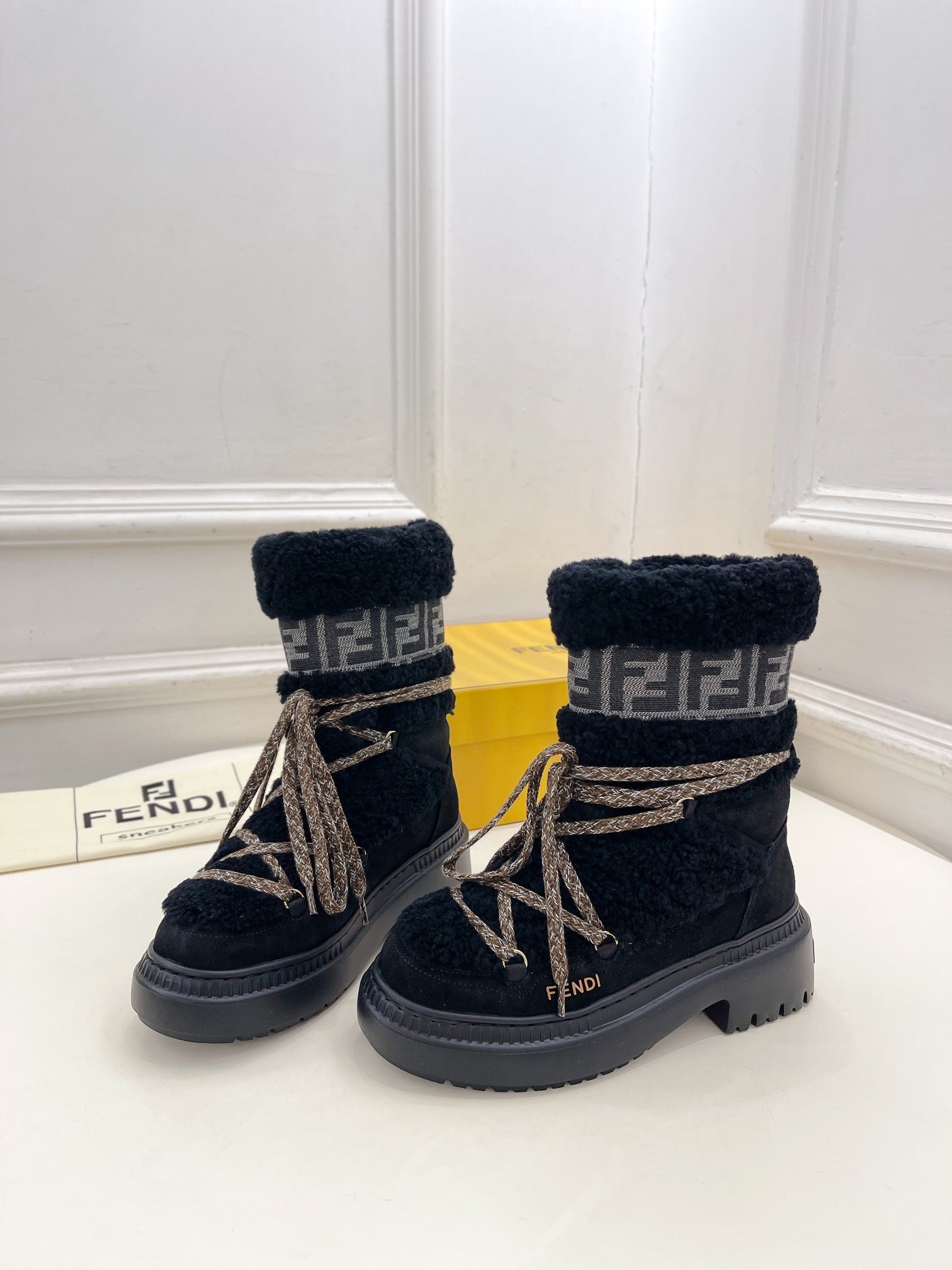 FEN* round-toe APRES-SKI snow boots