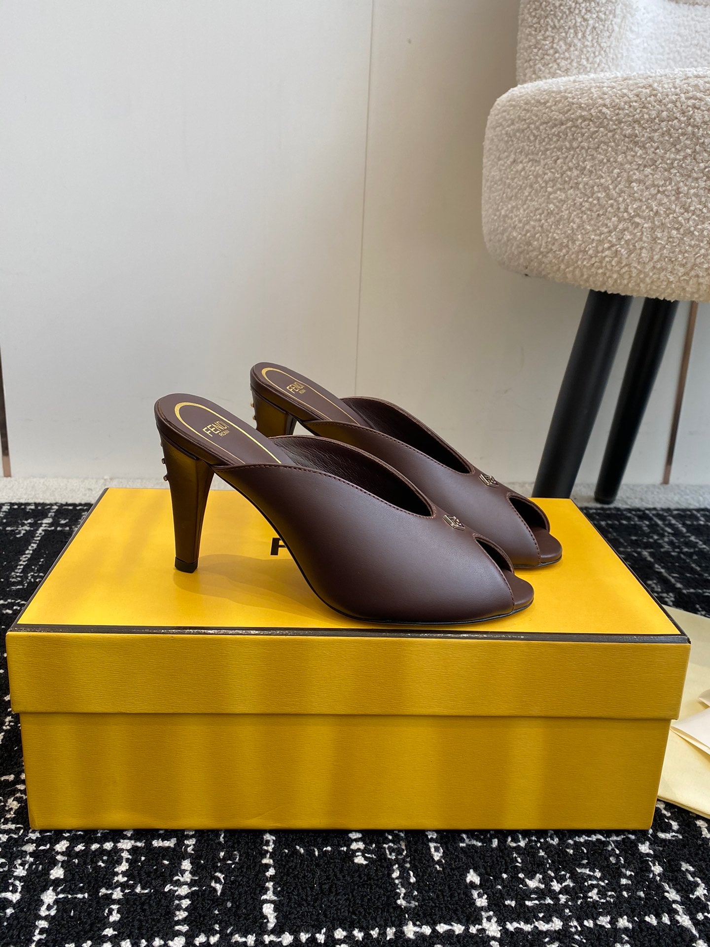 FEN* New Round Toe Fish Mouth High Heel Slippers