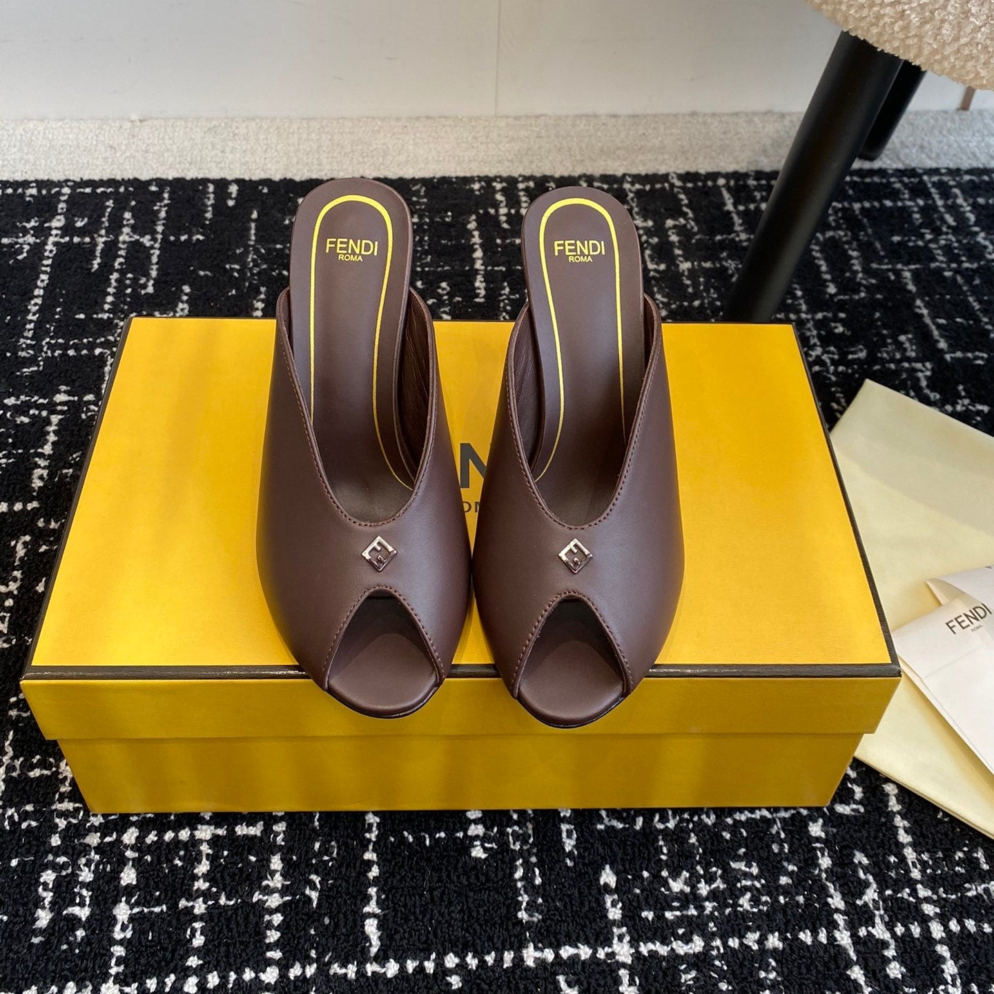 FEN* New Round Toe Fish Mouth High Heel Slippers