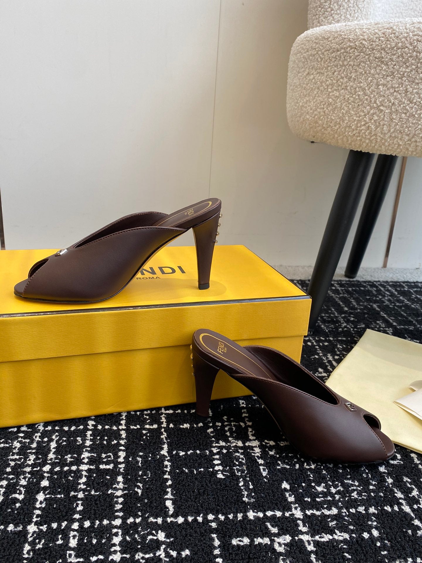 FEN* New Round Toe Fish Mouth High Heel Slippers