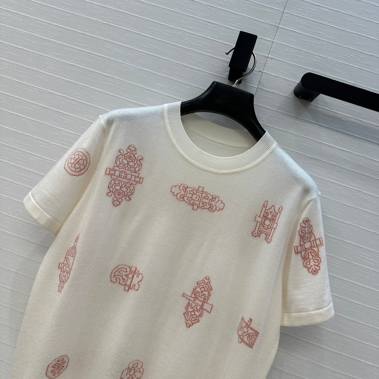 Hermès 26 Jacquard Short-Sleeved Knit Shirt