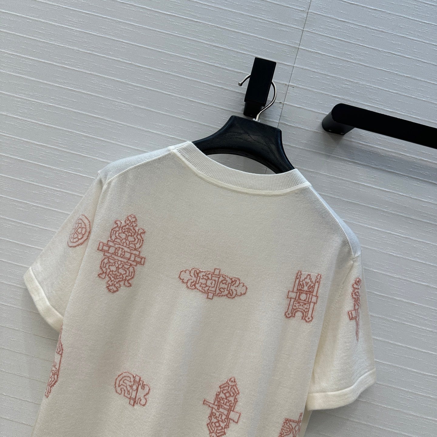 Hermès 26 Jacquard Short-Sleeved Knit Shirt