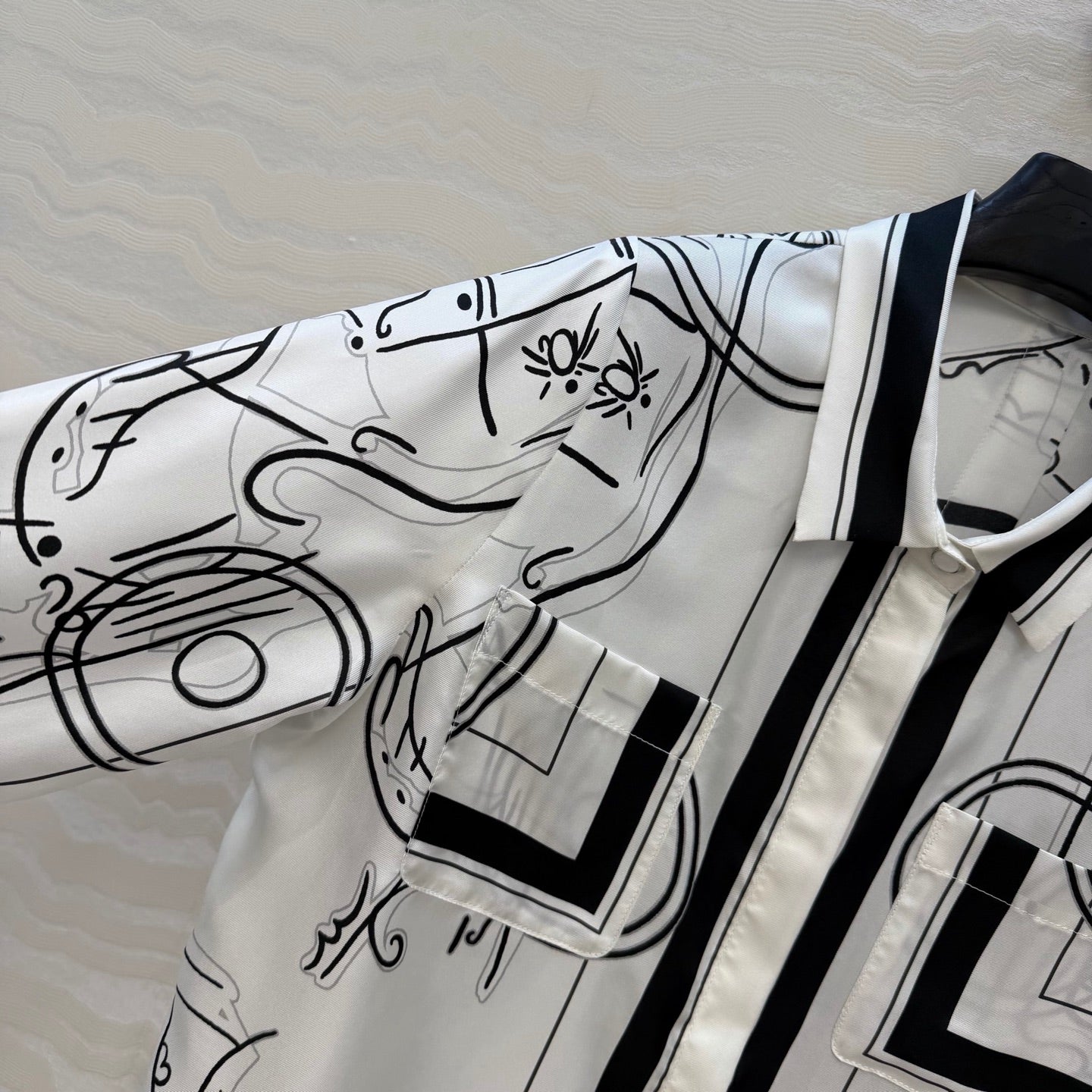 Hermès 2026 New Collection Silk Shirt and Straight-Leg Trousers