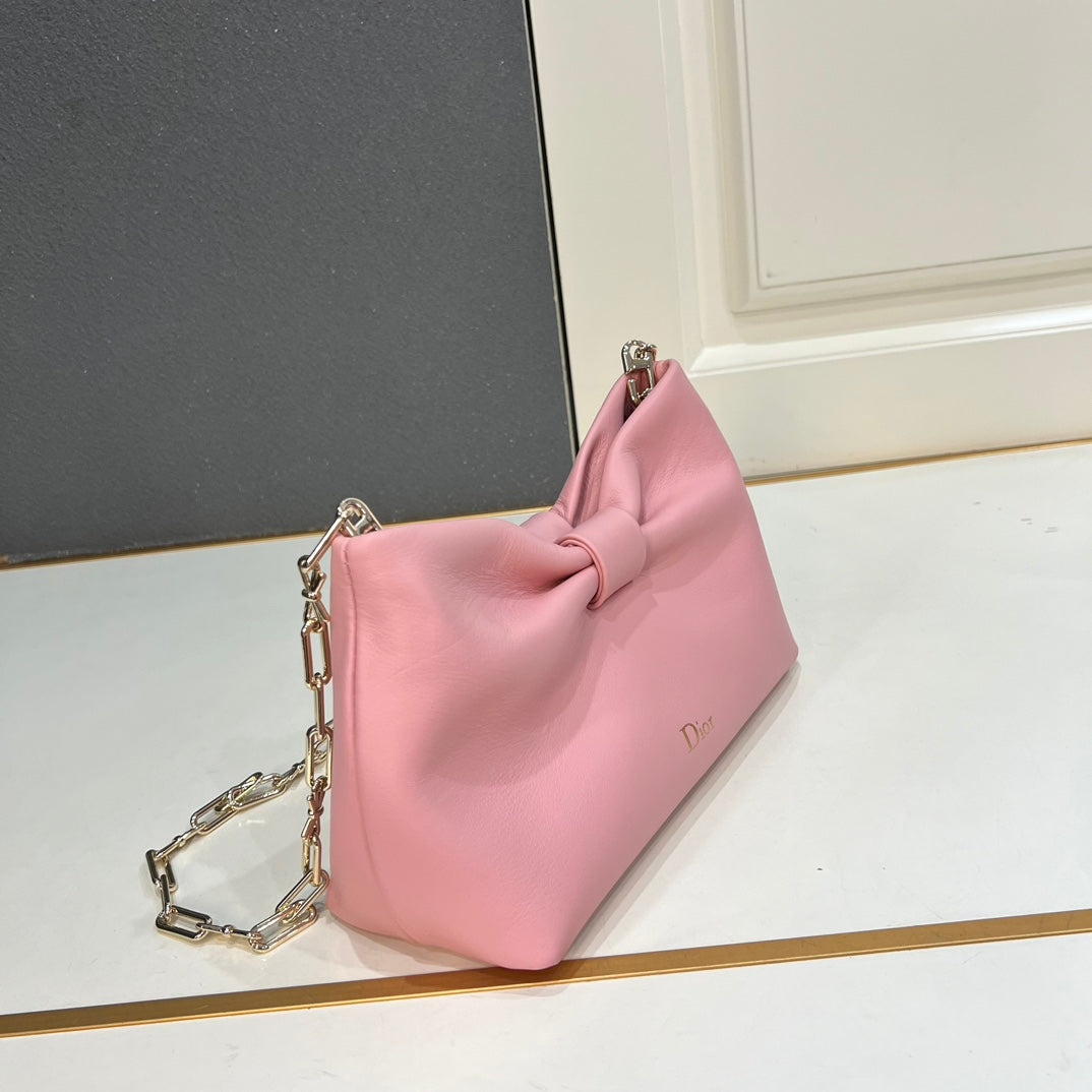 New handbag for 2026: Lambskin chain bag