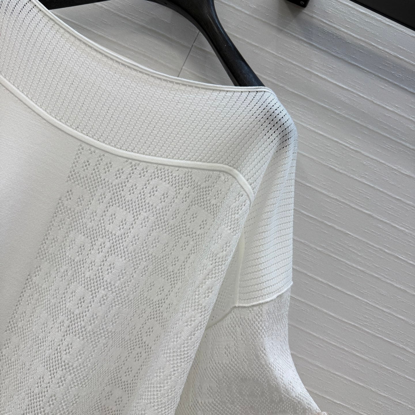 Hermès 26 New Off-the-Shoulder Openwork Knit Top