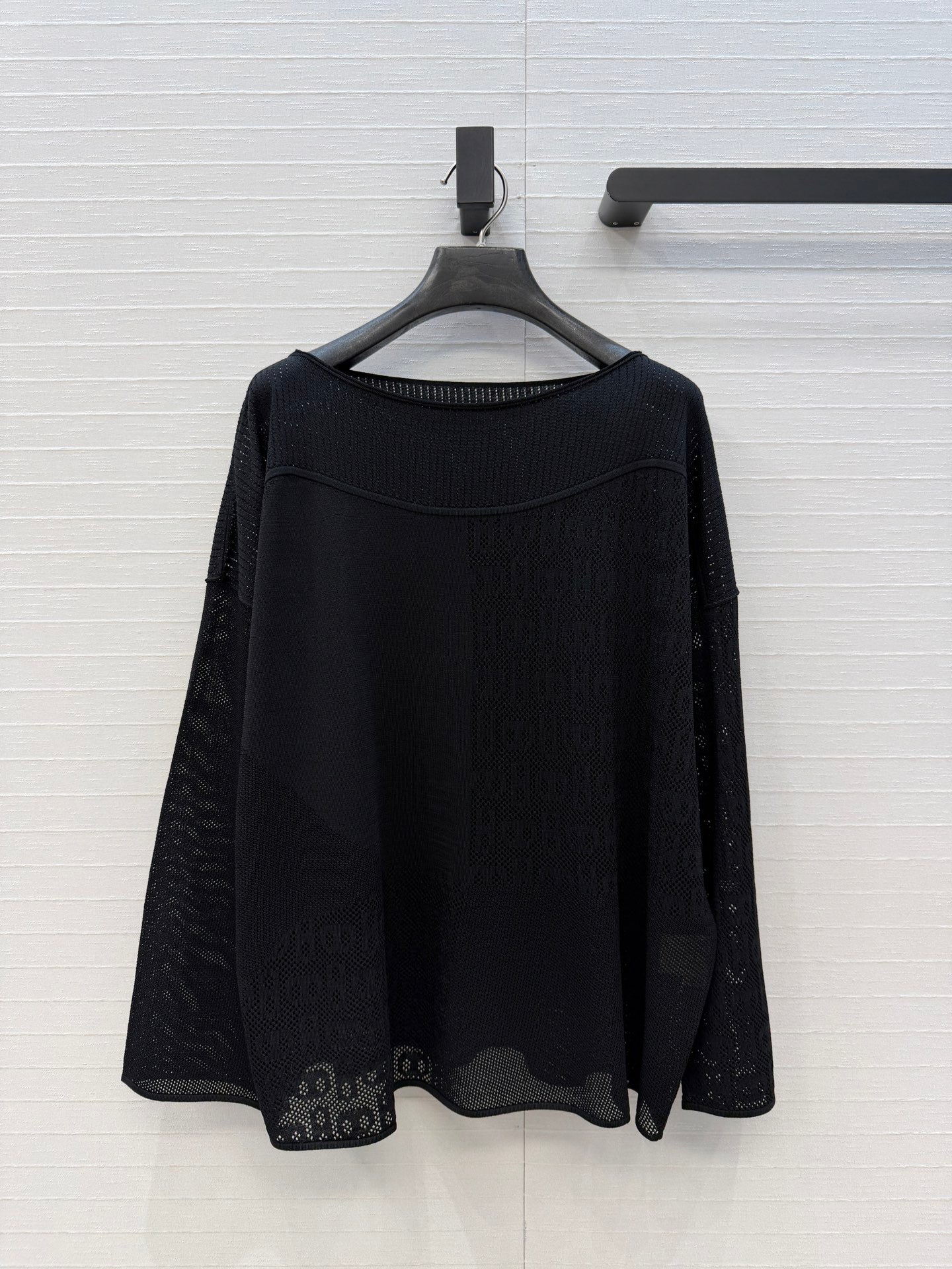 Hermès 26 New Off-the-Shoulder Openwork Knit Top