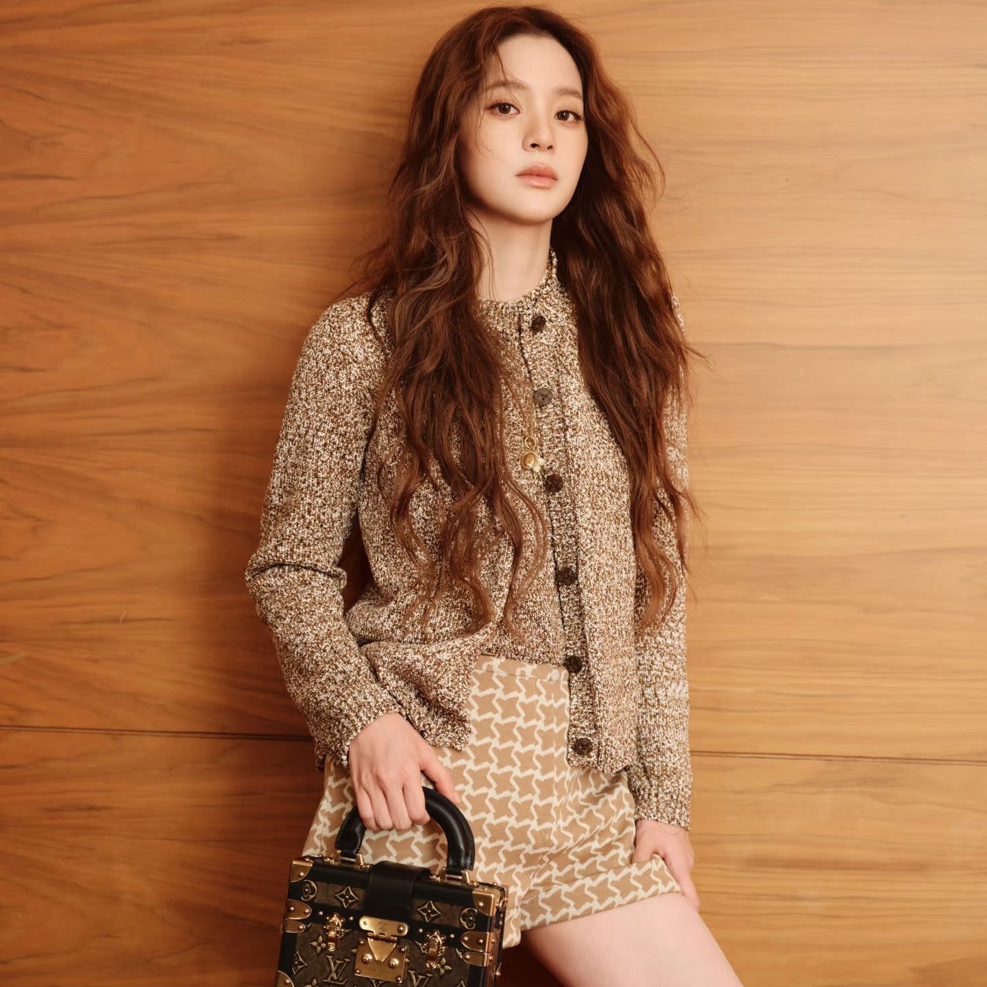 LV 26SS knitted round-neck cardigan