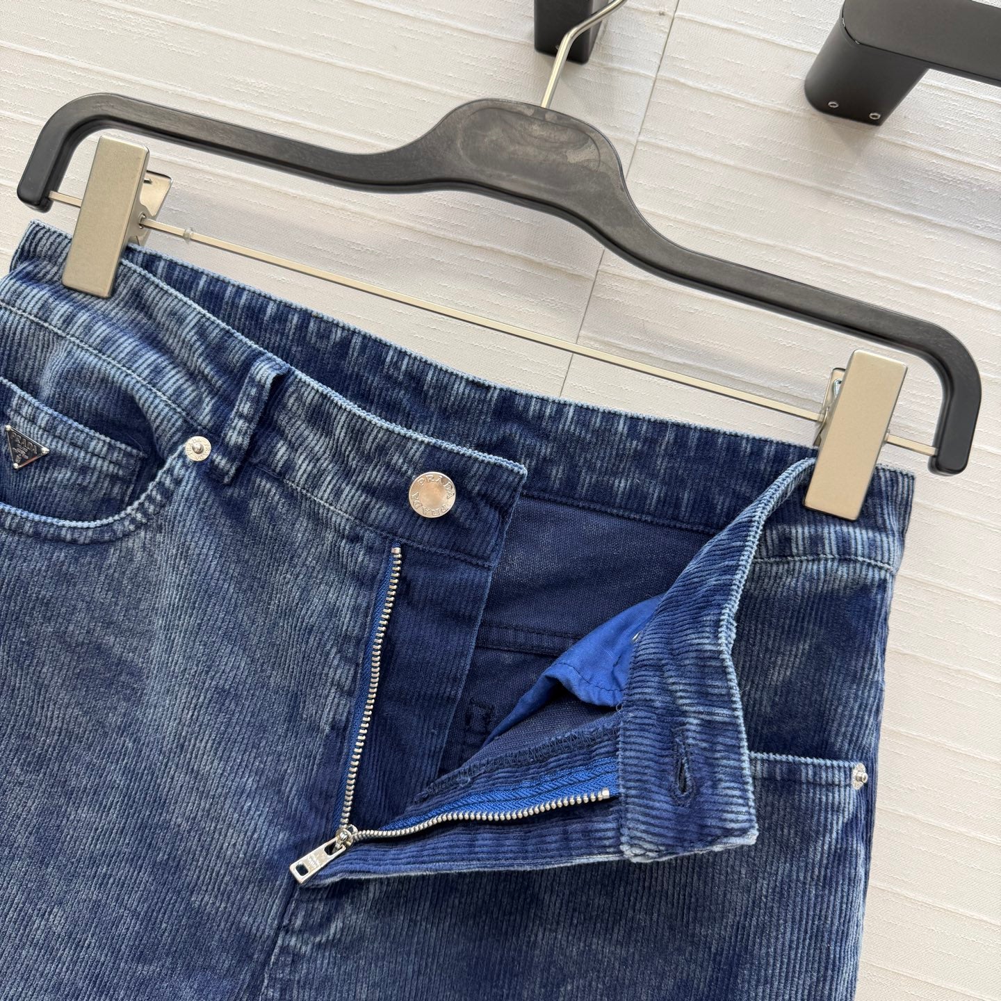 Prada 26SS Corduroy Collar Jacket / High-Waisted Trousers