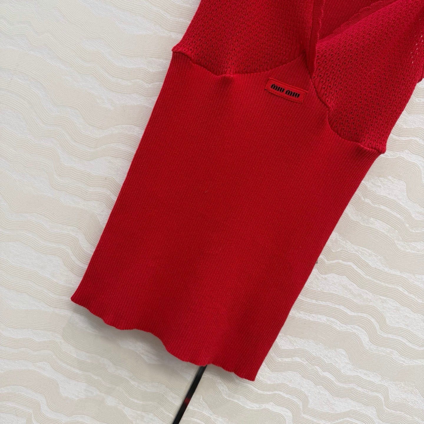 MIUMIU 26SS knitted off-the-shoulder camisole
