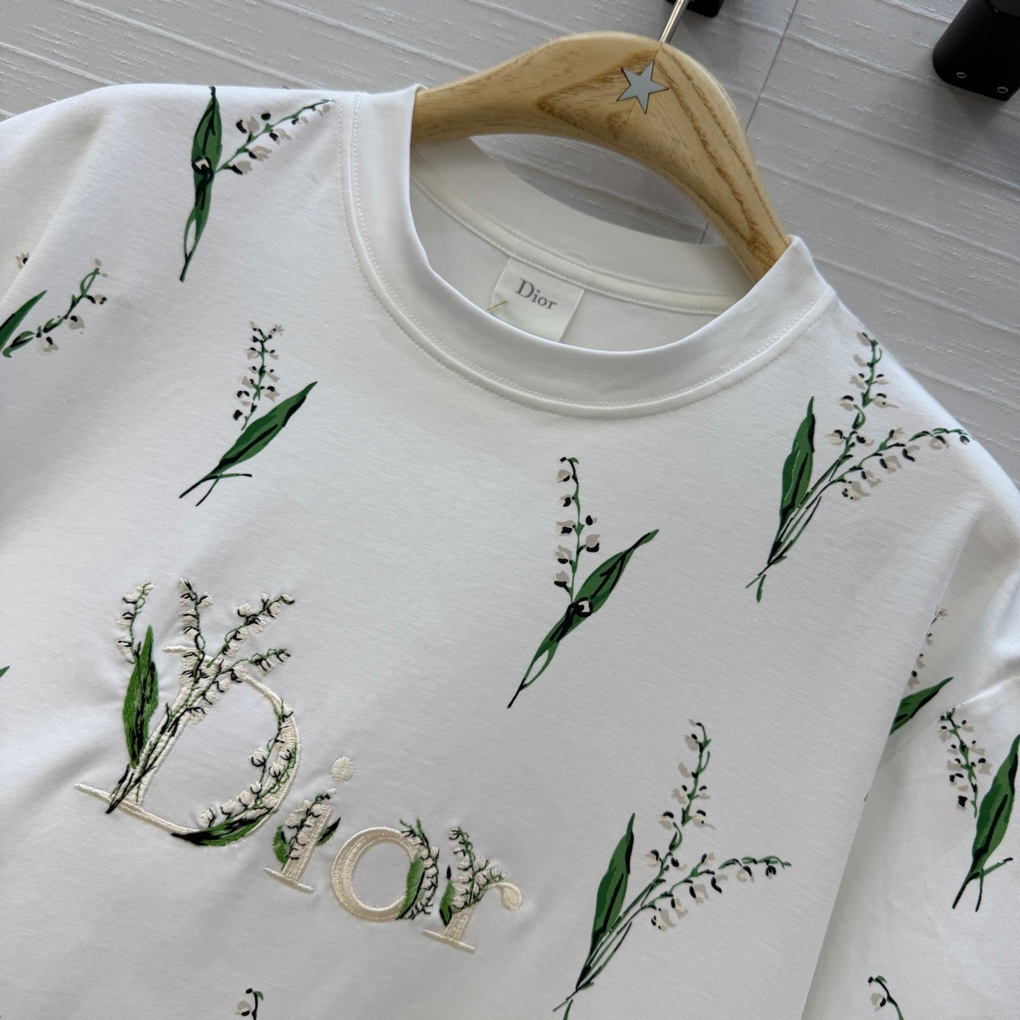 DIO* 26SS Lily of the Valley Embroidered T-Shirt
