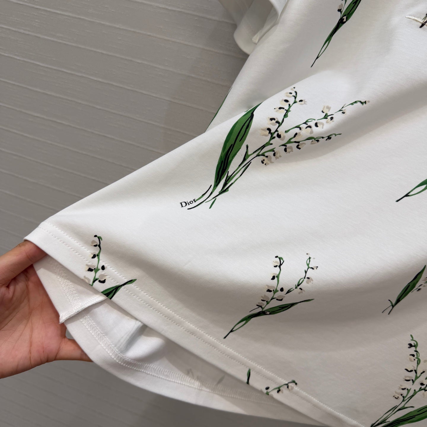 DIO* 26SS Lily of the Valley Embroidered T-Shirt