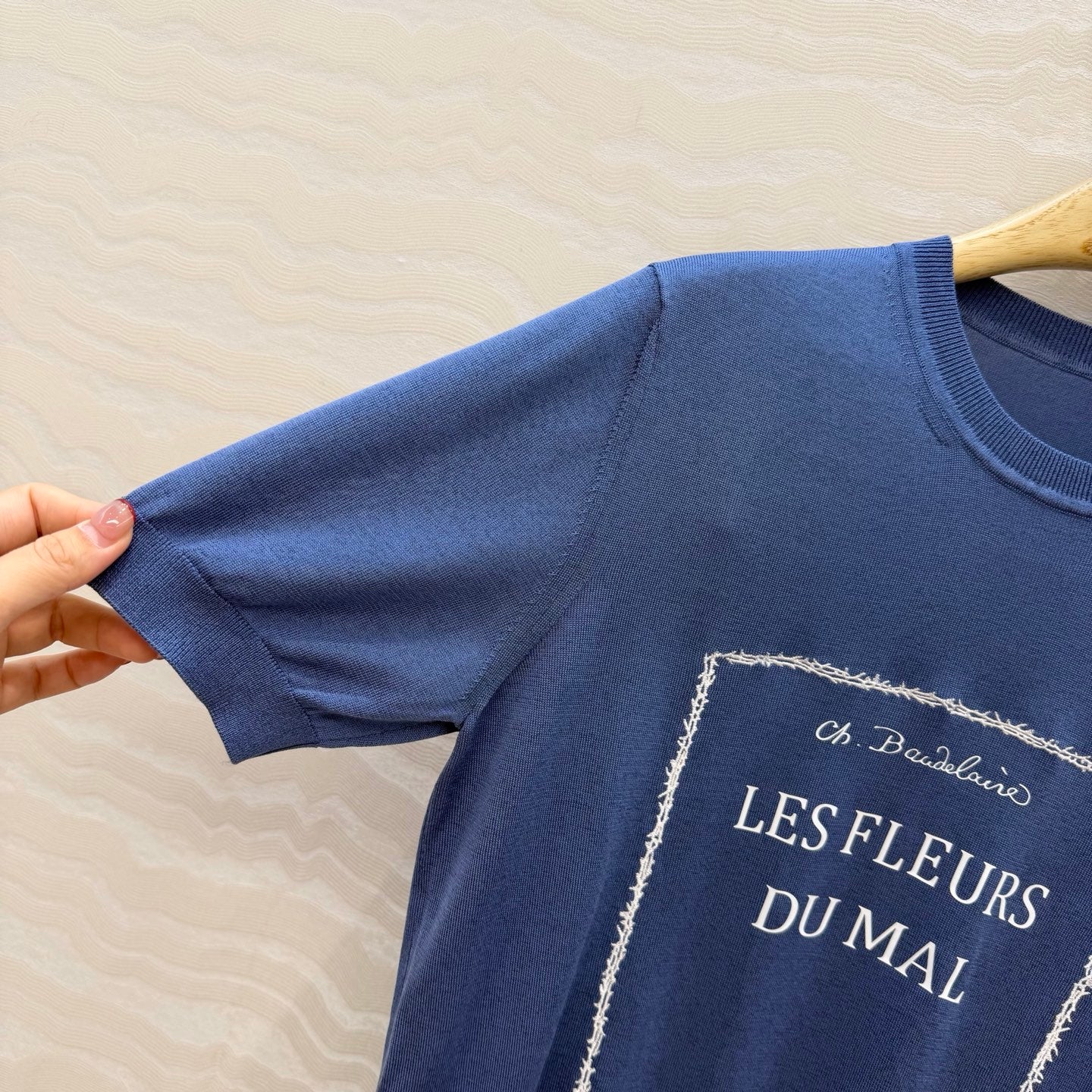 DIO* 26SS Embroidered Short-Sleeve Knit Top