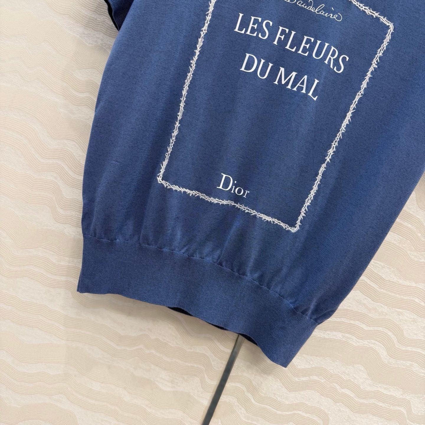 DIO* 26SS Embroidered Short-Sleeve Knit Top