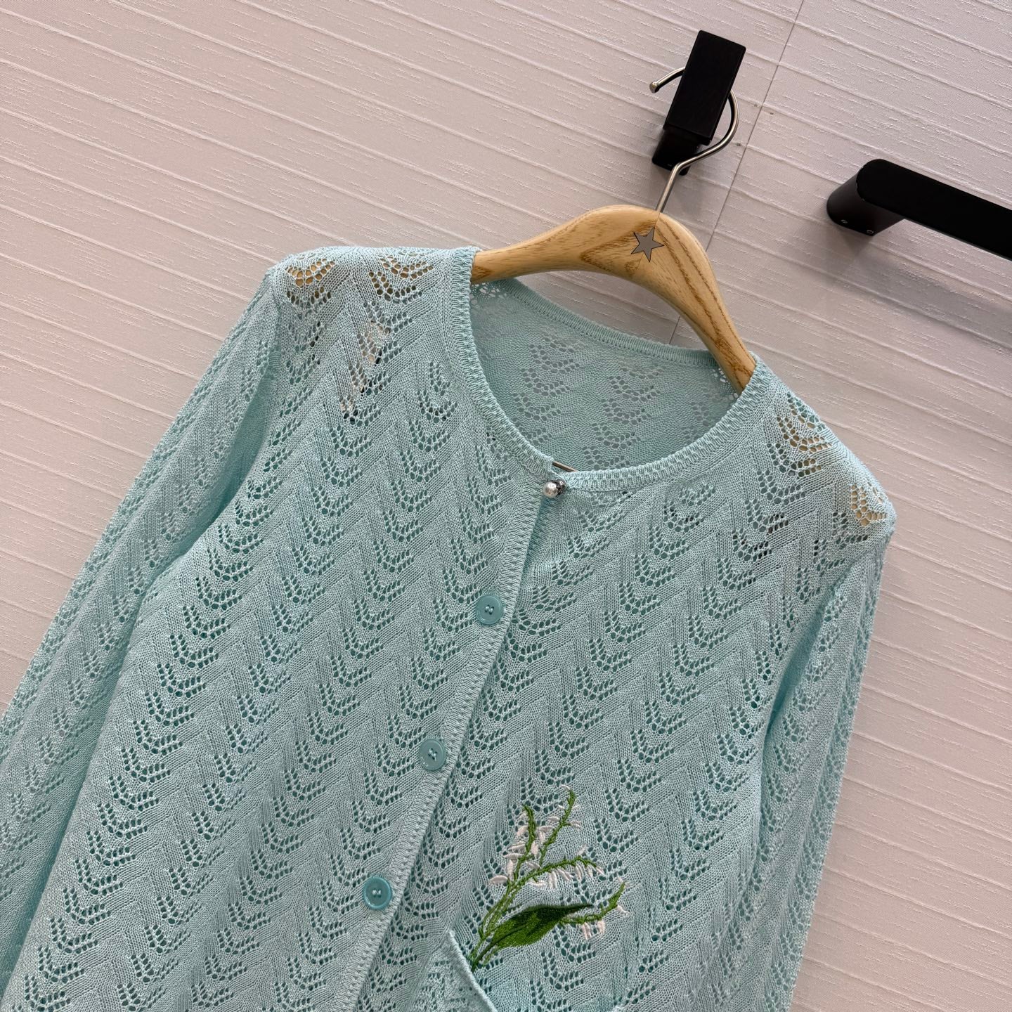 DIO* 26SS Lily of the Valley Embroidered Cardigan