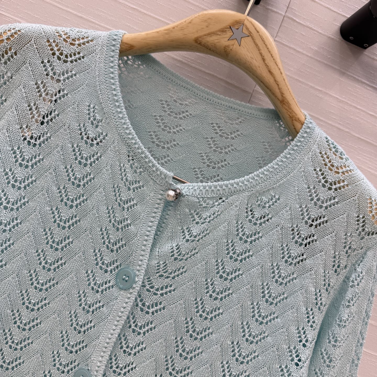DIO* 26SS Lily of the Valley Embroidered Cardigan