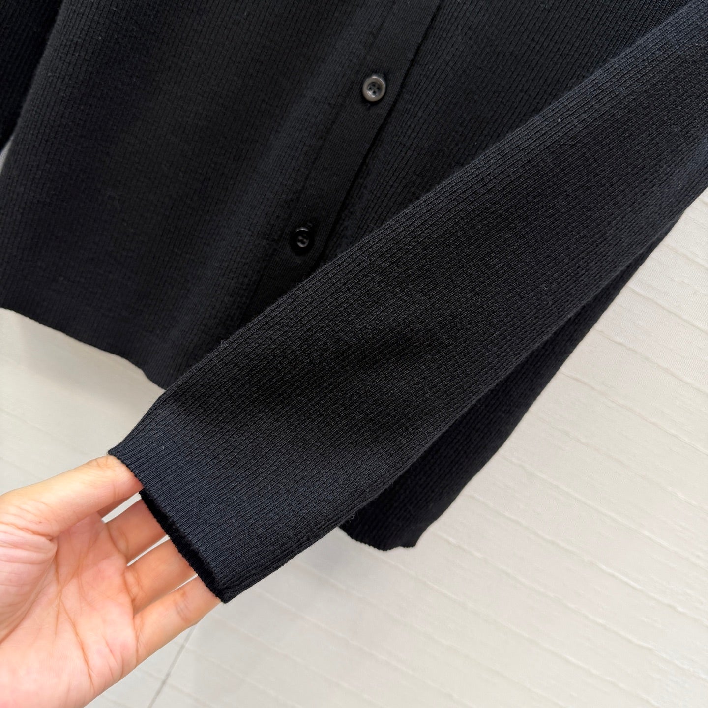 PRA* 26SS Elegant Crew-Neck Cardigan