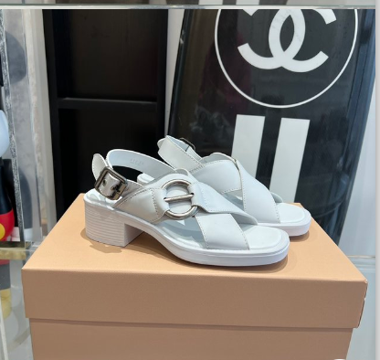 MIU* 24 new British motorcycle sandals 1:1 VIP