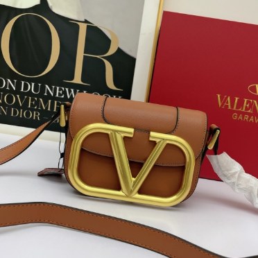 Valent*Large Metal Logo Bag