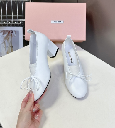 MIU* 25SS Chunky Heel Fashion Shoes VIP