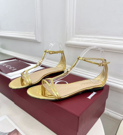 GUC* 25SS flat sandals VIP