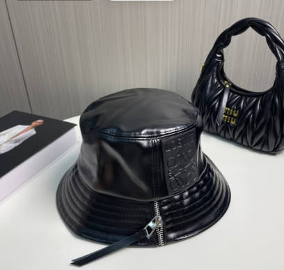 Loew* 25SS bucket hat