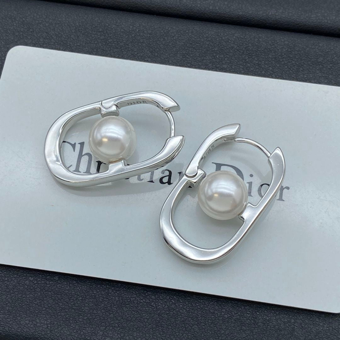 DIA* 24 New CD Pearl Earrings
