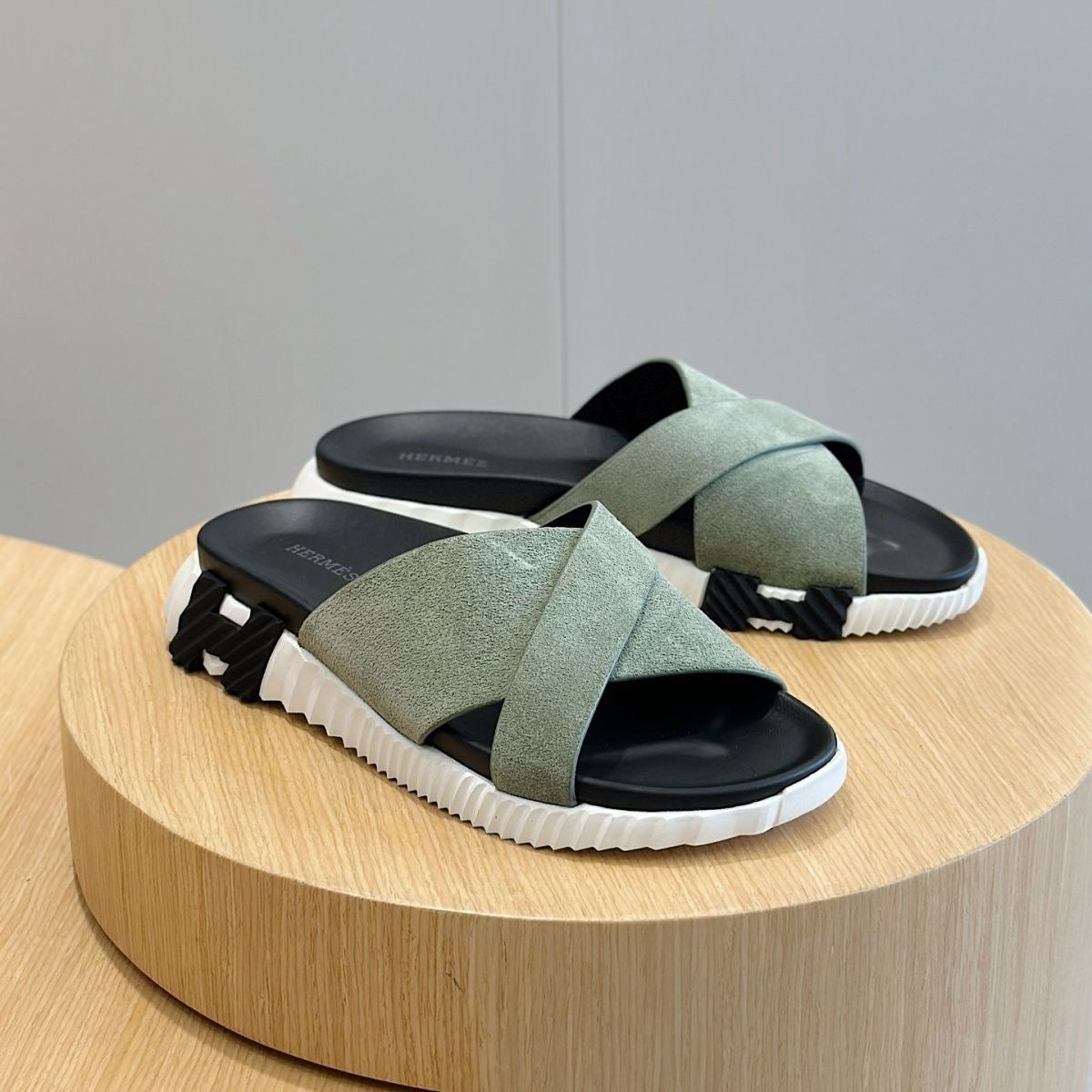 HER* 25SS beach slippers