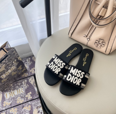 DIO* 25SS embroidered slippers