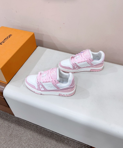 LOU* Vintage LVTRAINE Sneakers (Unisex)