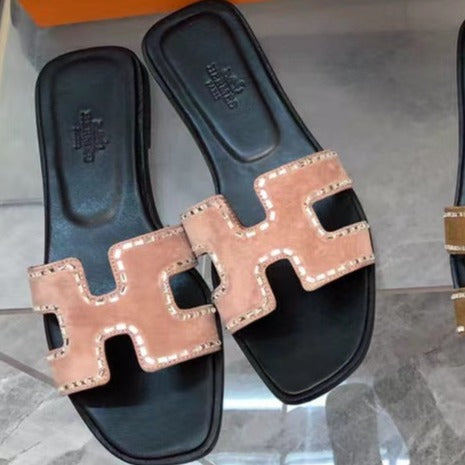 Her* 24 new slippers